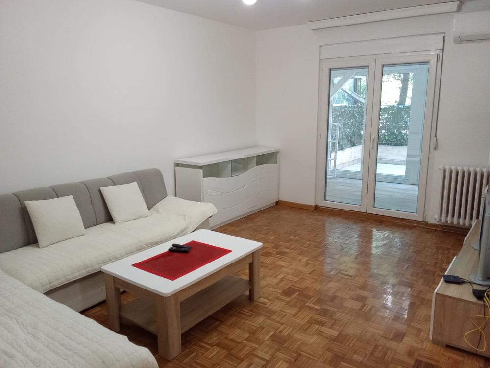 Bež Kosa , 3,5-soban , 87+26 kvm