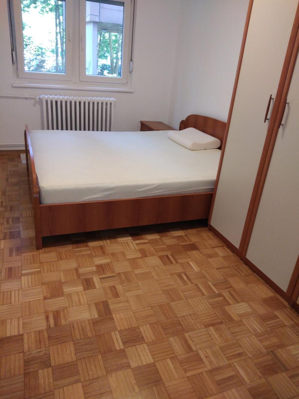 Bež Kosa , 3,5-soban  namešten