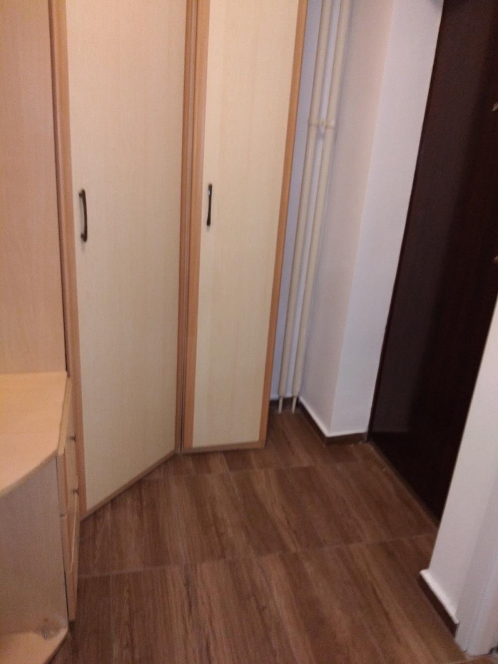 Bež Kosa , 3,5-soban  namešten