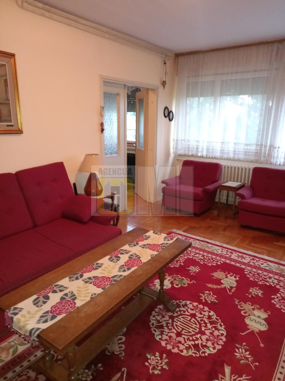 Hotel YU , uknjižen, 67m