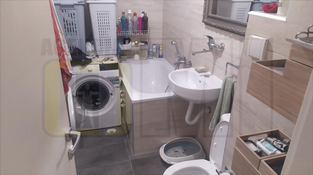 Novi Beograd, Luja Adamiča, 2.0, 59m2, 3/6,