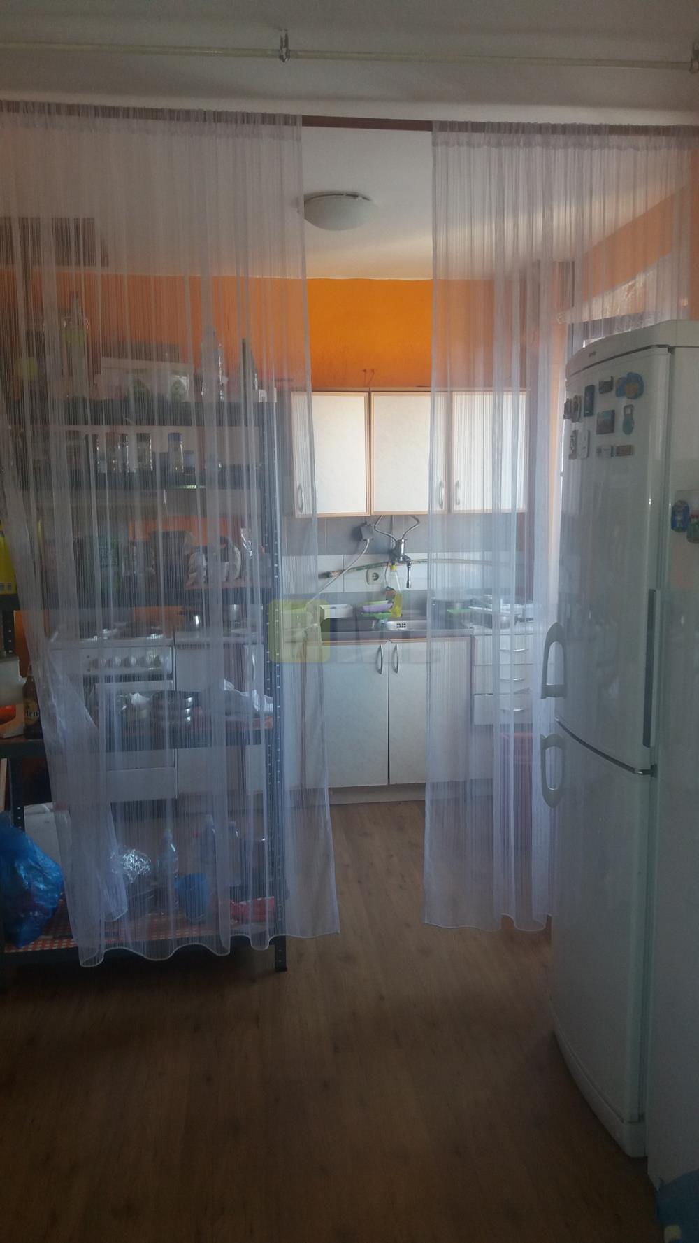 Surčin, kuća 540m+8a, 300.000 €