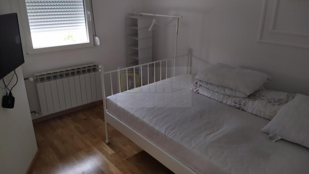 Vojvode Milenka, 240m2, treba pogledati