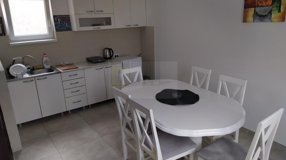 Vojvode Milenka, 240m2, treba pogledati
