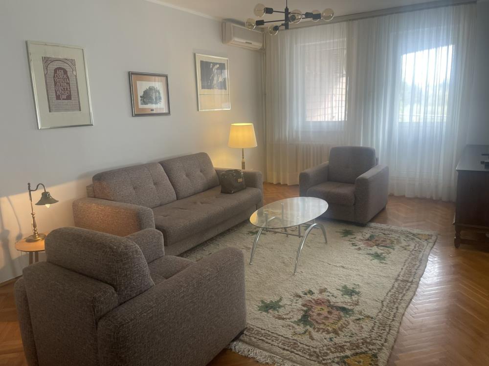 YUBC, Bul M Pupina, 2.0, 65m garaza,namesten