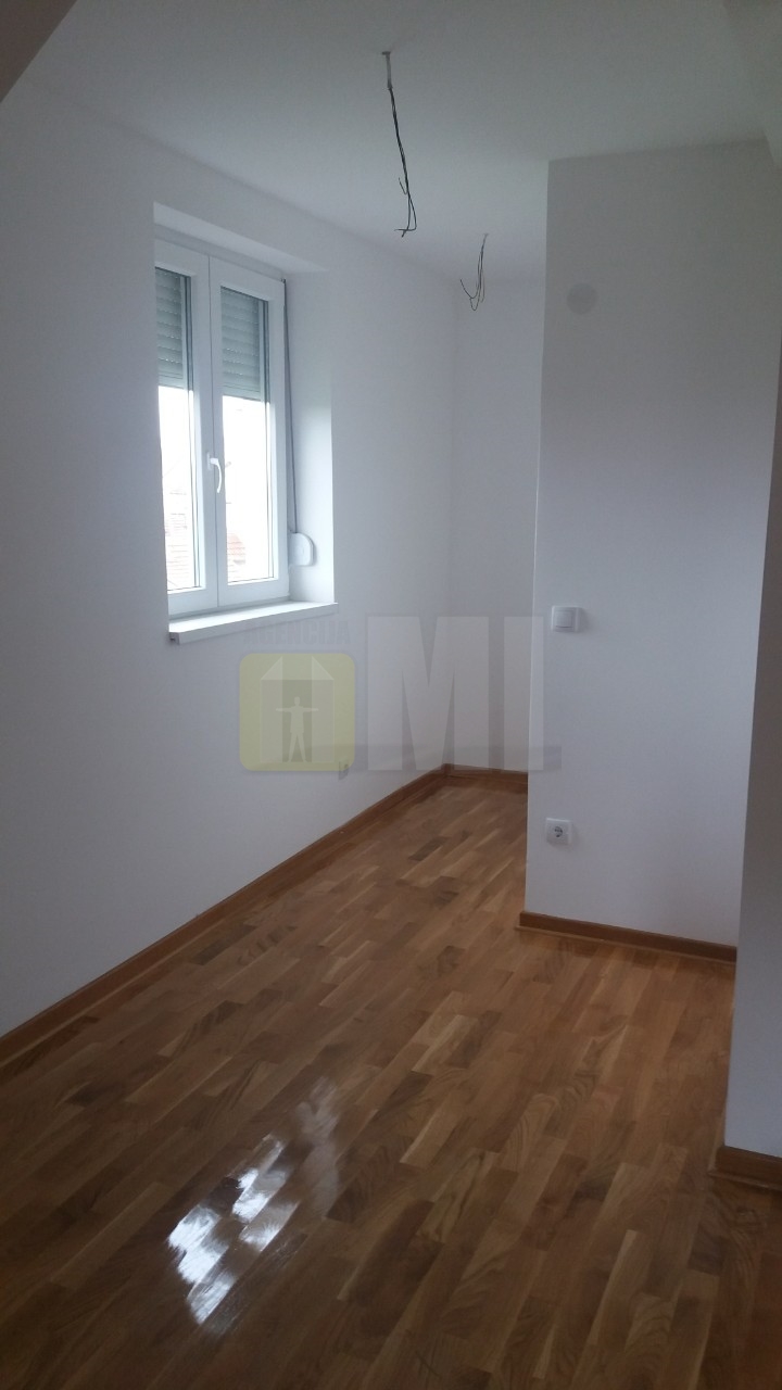 Zemun . D Rakića, 3.0, dupleks, 119,000€