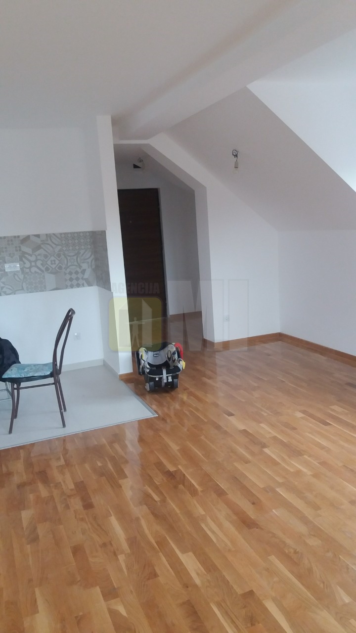 Zemun . D Rakića, 3.0, dupleks, 119,000€
