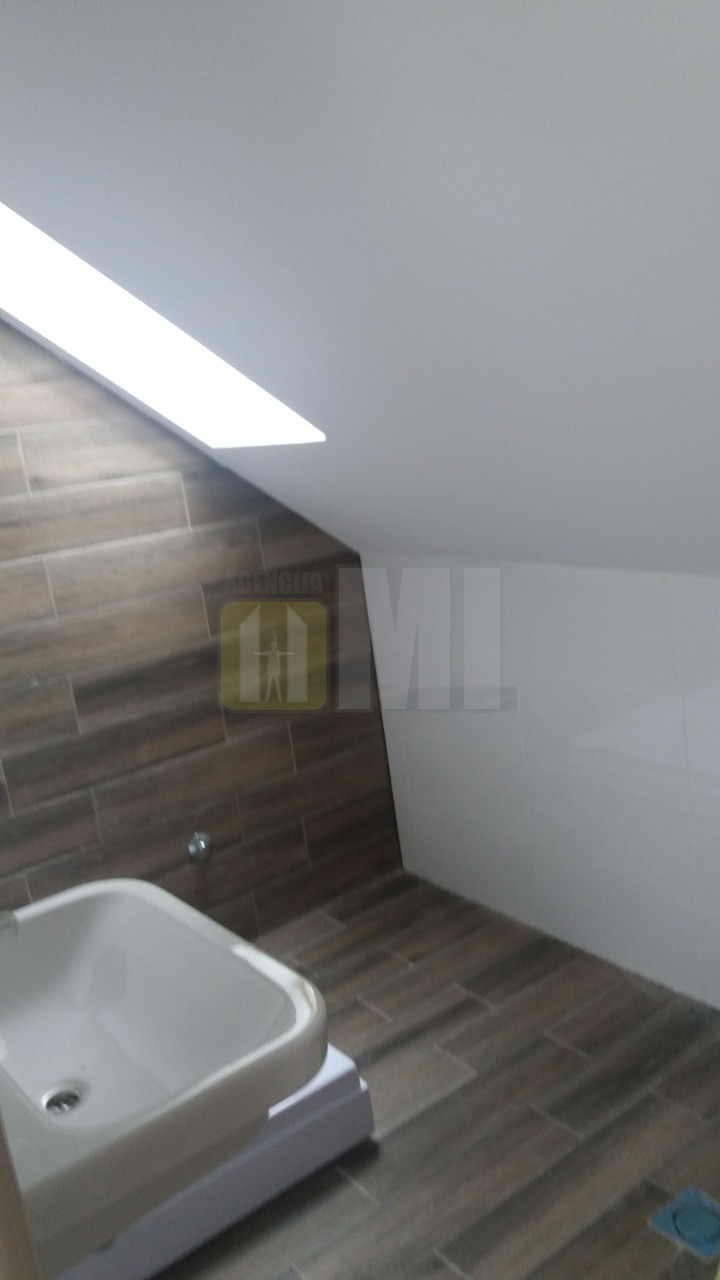 Zemun . D Rakića, 3.0, dupleks, 119,000€