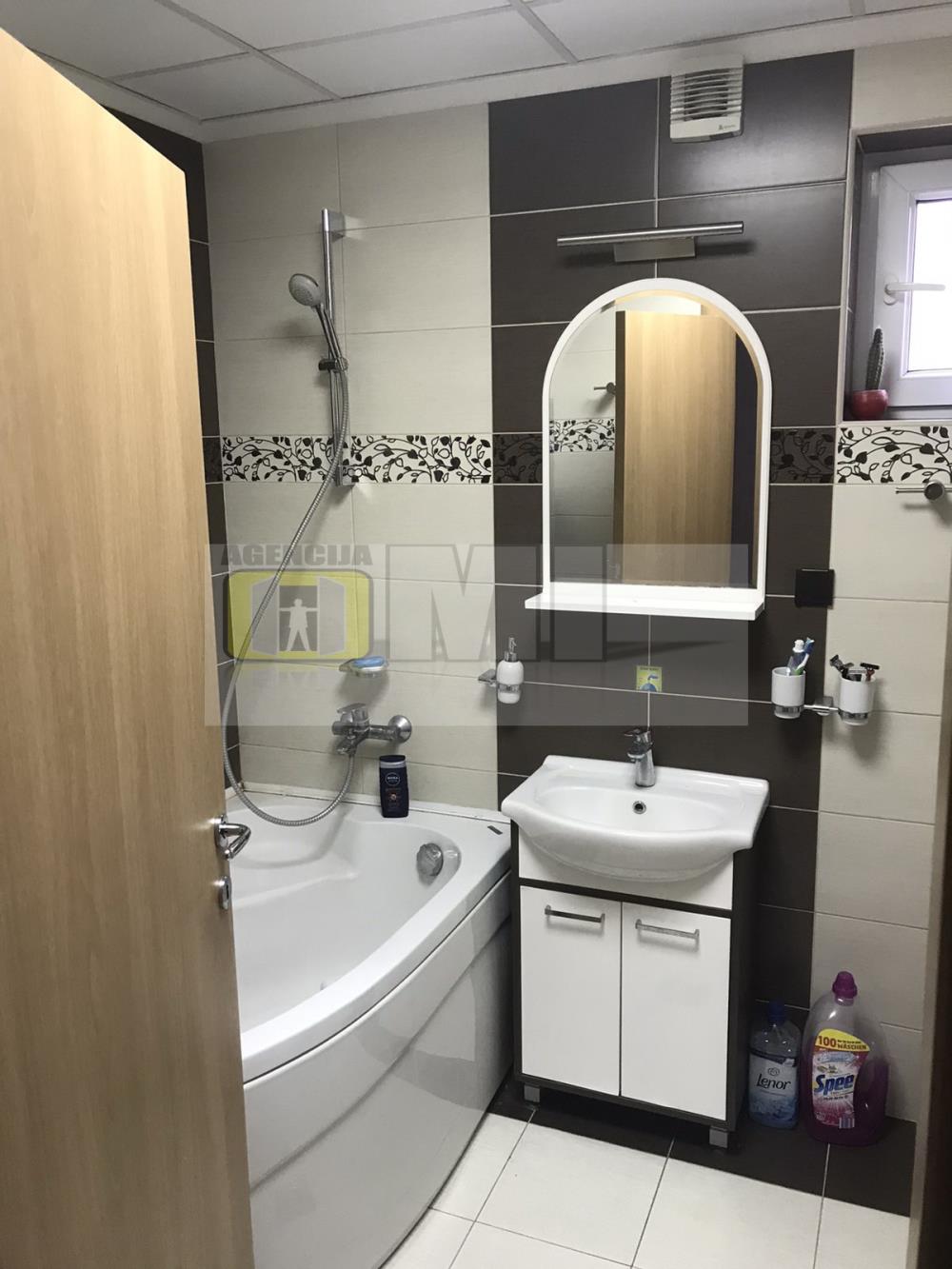 Zemun, Kalvarija, Vikentija Rakića, kuća, vertikala, 200m2 na 2 ara
